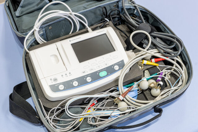 ポータブル心電計